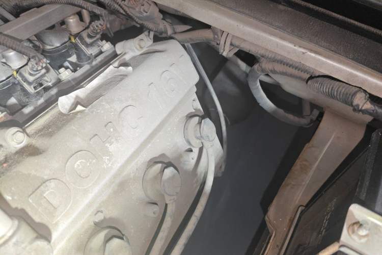 Used Jinbei Hiace X30  Engine Bay Left
