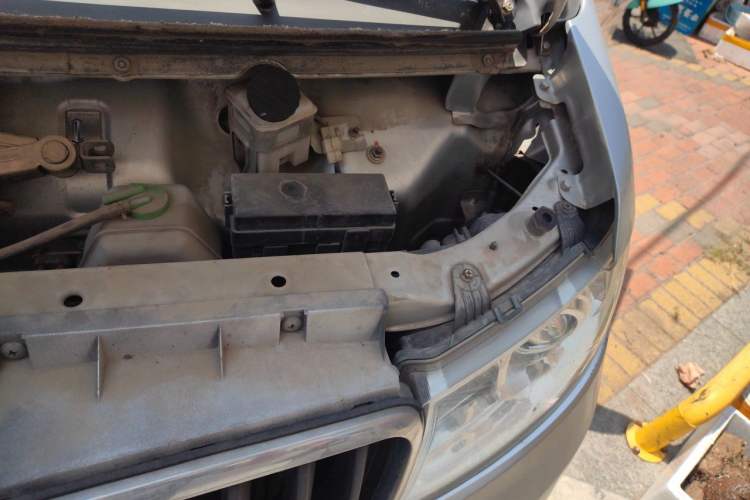 Used Jinbei Hiace X30 2018 1.3L Cargo Van Standard Version DLCG12 Engine Bay Left