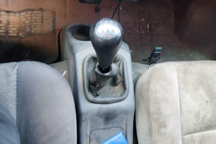 Used Jinbei Hiace X30 2018 1.3L Cargo Van Comfort Model DLCG12 Gear Lever