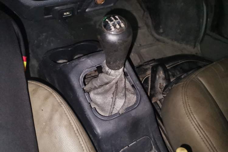 Used Jinbei Hiace X30 2018 1.3L Cargo Van Comfort Model DLCG12 Gear Lever