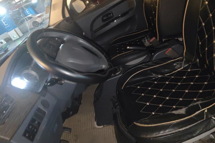 Used Jinbei Hiace X30  Left Front Seat