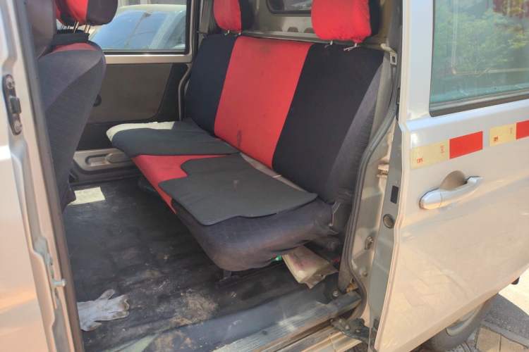 Used Jinbei Hiace X30 2018 1.3L Cargo Van Standard Version DLCG12 Left Rear Seat