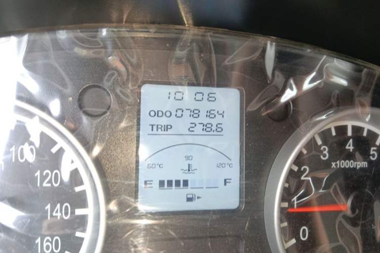 Used Jinbei Hiace X30 2018 1.3L Cargo Van Comfort Model DLCG12 Odometer Close Up