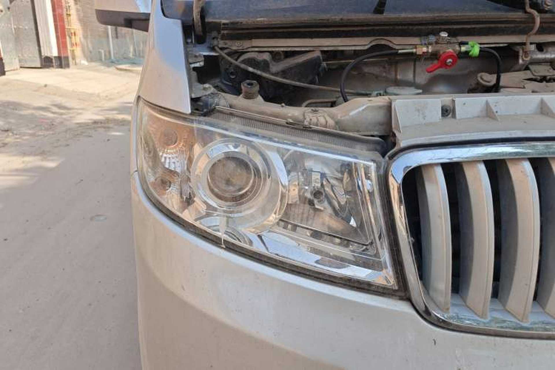 Used Jinbei Hiace X30  Right Front Headlight