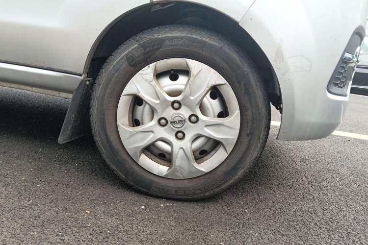 Used Jinbei Hiace X30 2018 1.3L Cargo Van Comfort Model DLCG12 Right Front Wheel Hub