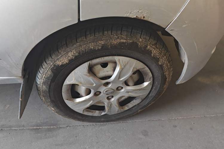 Used Jinbei Hiace X30 2018 1.3L Cargo Van Comfort Model DLCG12 Right Front Wheel Hub