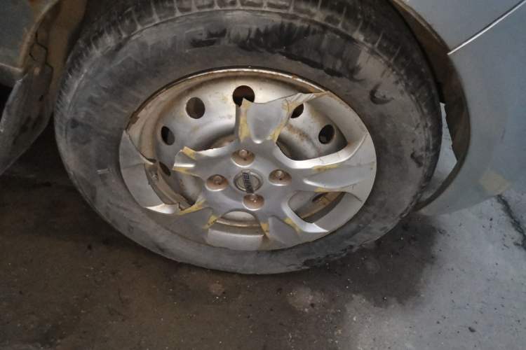 Used Jinbei Hiace X30 2018 1.3L Cargo Van Comfort Model DLCG12 Right Front Wheel Hub