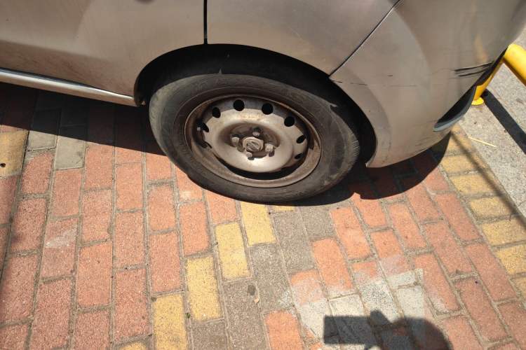 Used Jinbei Hiace X30 2018 1.3L Cargo Van Standard Version DLCG12 Right Front Wheel Hub