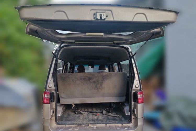 Used Jinbei Hiace X30 2018 1.3L Standard Edition DLCG12 Trunk