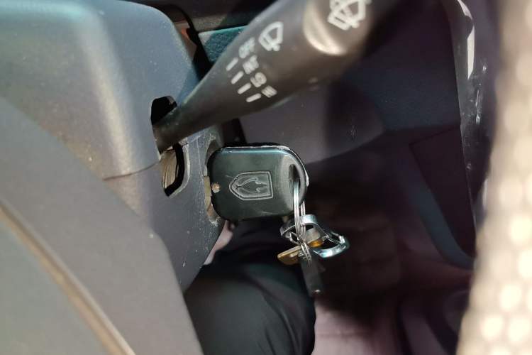 Used Jinbei Hiace X30 2018 1.5L Comfort Model DLCG14 Vehicle Key