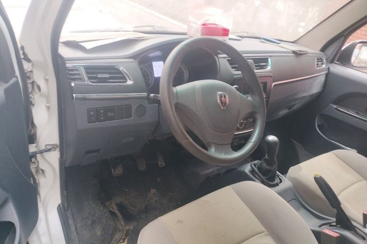 Used Jinbei Hiace X30 2018 1.3L Cargo Van Standard Version DLCG12 Center Console