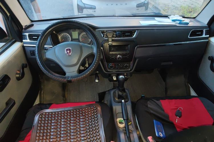 Used Jinbei Hiace X30 2018 1.3L Cargo Van Standard Version DLCG12 Center Console