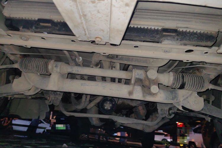 Used Jinbei Hiace X30 2018 1.3L Cargo Van Standard Version DLCG12 Chassis Front