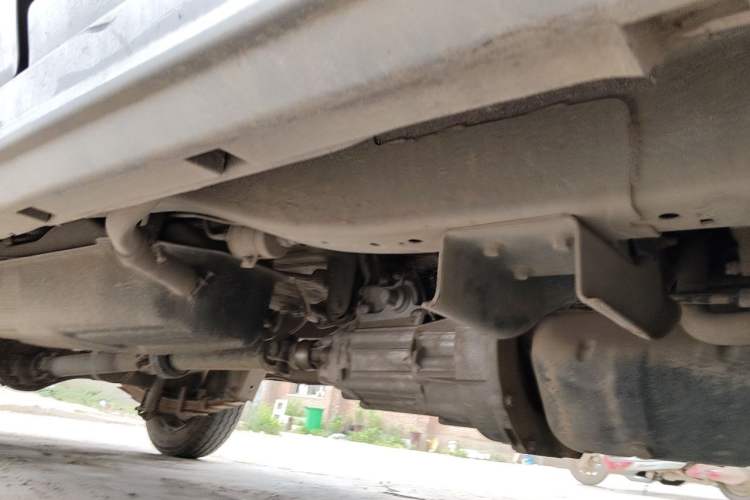 Used Jinbei Hiace X30 2018 1.5L Cargo Van Comfort Model DLCG14 Chassis Front Right