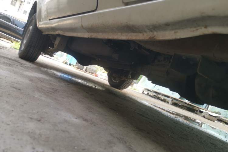 Used Jinbei Hiace X30 2018 1.3L Cargo Van Standard Version DLCG12 Chassis Front Right