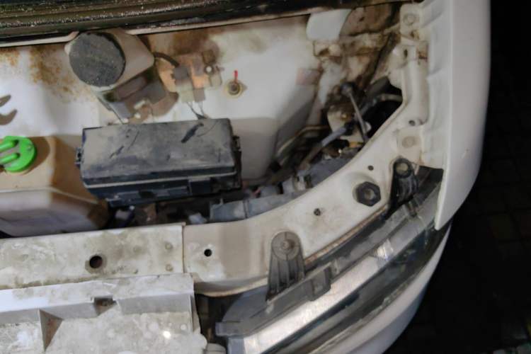 Used Jinbei Hiace X30 2018 1.3L Cargo Van Standard Version DLCG12 Engine Bay Left