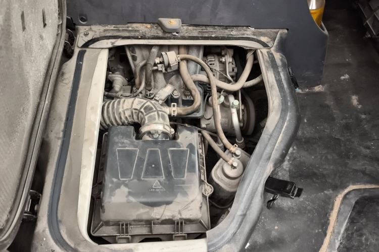 Used Jinbei Hiace X30 2018 1.3L Cargo Van Comfort Model DLCG12 Engine Bay Left