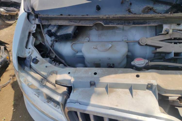 Used Jinbei Hiace X30  Engine Bay Right