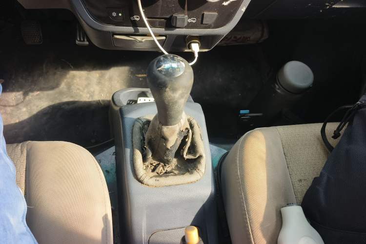 Used Jinbei Hiace X30 2018 1.3L Comfort Model DLCG12 Gear Lever