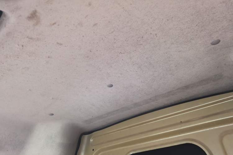 Used Jinbei Hiace X30 2018 1.5L Cargo Van Standard Version DLCG14 Headliner