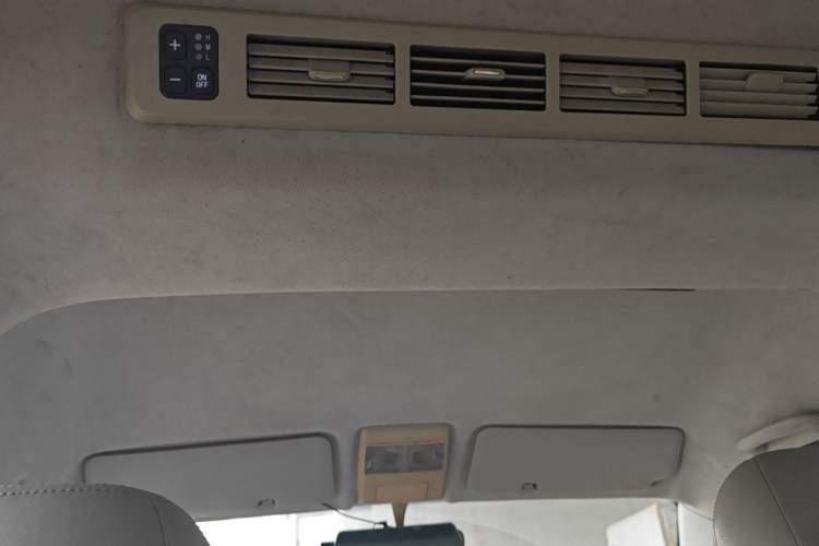 Used Jinbei Hiace X30 2018 1.5L Cargo Van Comfort Model DLCG14 Headliner