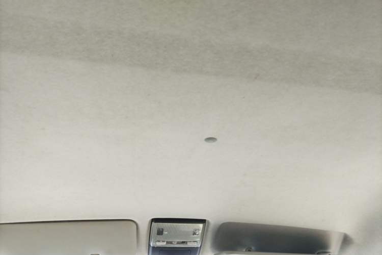 Used Jinbei Hiace X30  Headliner