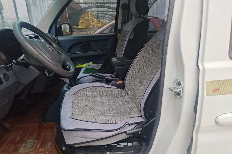 Used Jinbei Hiace X30 2018 1.3L Cargo Van Comfort Model DLCG12 Left Front Seat