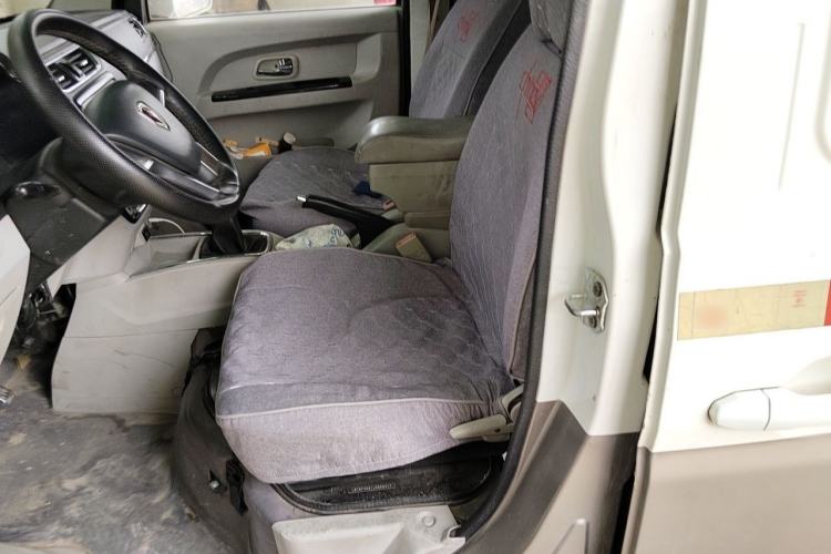 Used Jinbei Hiace X30 2018 1.5L Cargo Van Comfort Model DLCG14 Left Front Seat