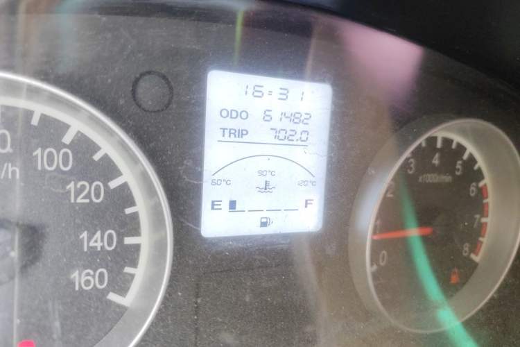 Used Jinbei Hiace X30  Odometer Close Up