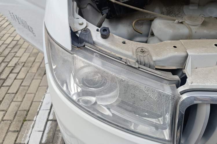 Used Jinbei Hiace X30 2018 1.3L Cargo Van Comfort Model DLCG12 Right Front Headlight