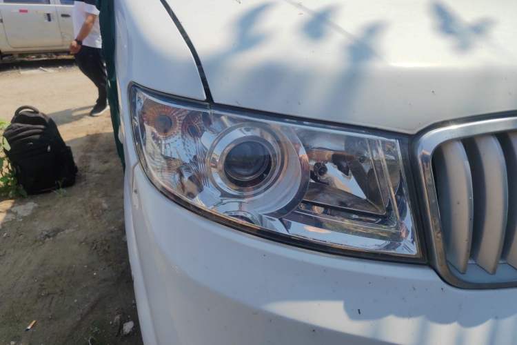 Used Jinbei Hiace X30  Right Front Headlight