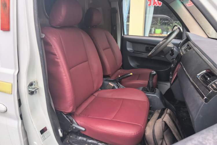 Used Jinbei Hiace X30 2018 1.5L Cargo Van Standard Version DLCG14 Right Front Seat