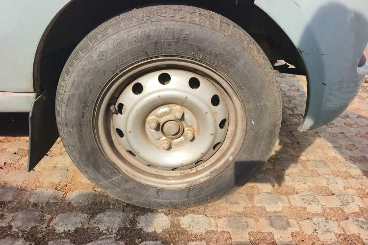 Used Jinbei Hiace X30 2018 1.3L Comfort Model DLCG12 Right Front Wheel Hub