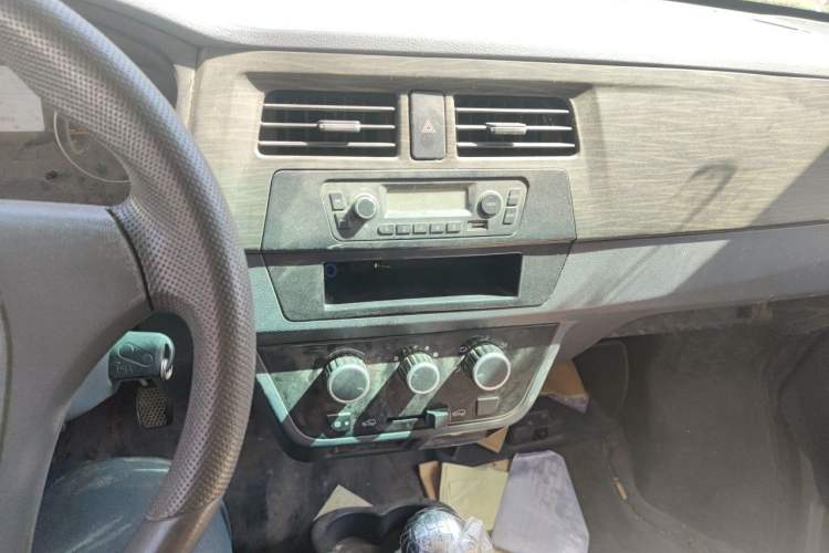 Used Jinbei Hiace X30 2018 1.3L Standard Edition DLCG12 Audio And AC Panel