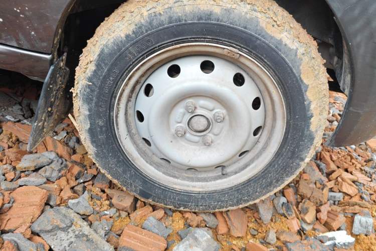 Used Jinbei Hiace X30 2019 1.5L Standard Version China VI SWC15M Right Front Wheel Hub