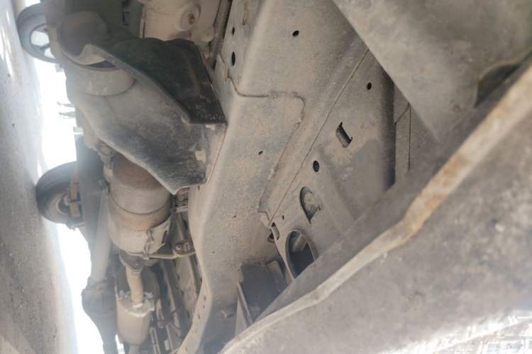 Used Jinbei Hiace X30 2019 1.5L Van Standard Model China VI SWC15M Chassis Front Left