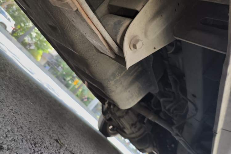 Used Jinbei Hiace X30  Chassis Rear Right