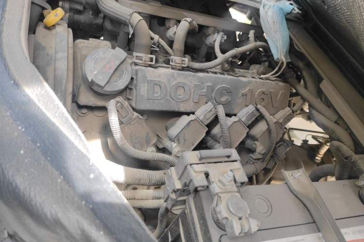 Used Jinbei Hiace X30 2019 1.5L Van Standard Model China VI SWC15M Engine Bay Left