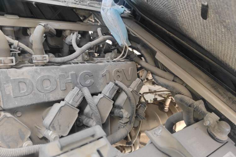 Used Jinbei Hiace X30 2019 1.5L Van Standard Model China VI SWC15M Engine Bay Right