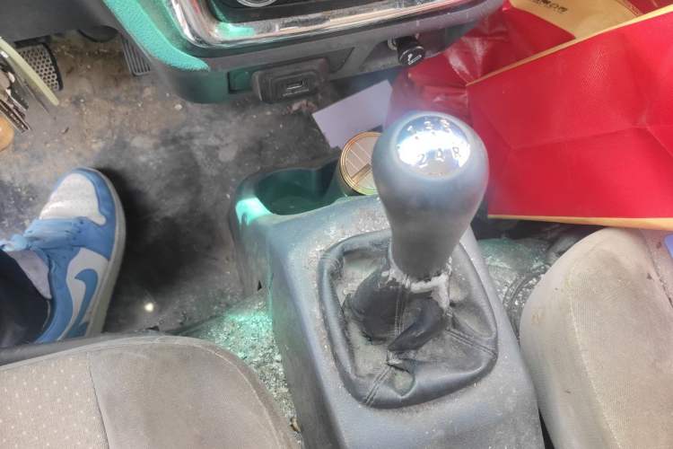 Used Jinbei Hiace X30 2019 1.5L Van Standard Model China VI SWC15M Gear Lever