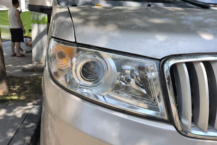 Used Jinbei Hiace X30  Right Front Headlight