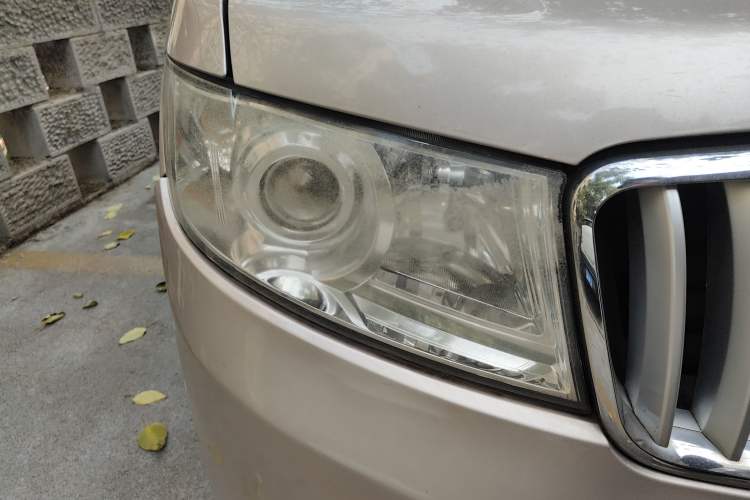 Used Jinbei Hiace X30 2019 1.5L Comfort Edition China VI SWC15M Right Front Headlight
