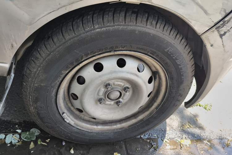 Used Jinbei Hiace X30  Right Front Wheel Hub