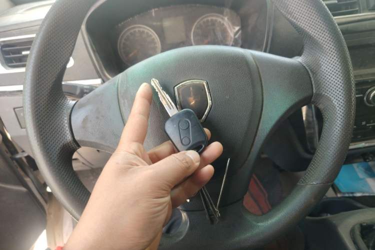 Used Jinbei Hiace X30 2019 1.5L Van Standard Model China VI SWC15M Vehicle Key