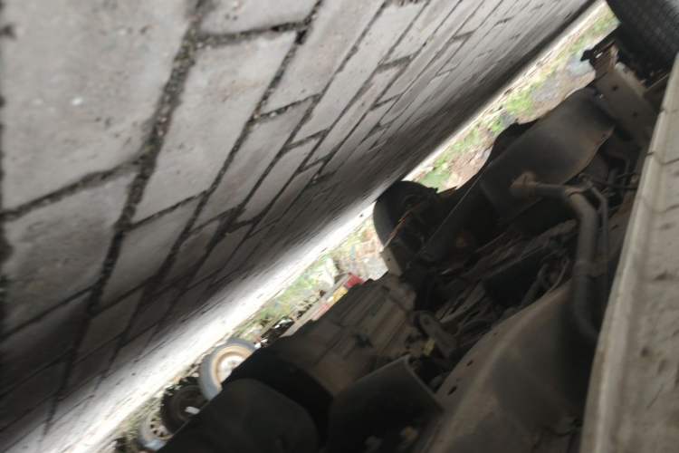Used Jinbei Hiace X30  Chassis Front Right