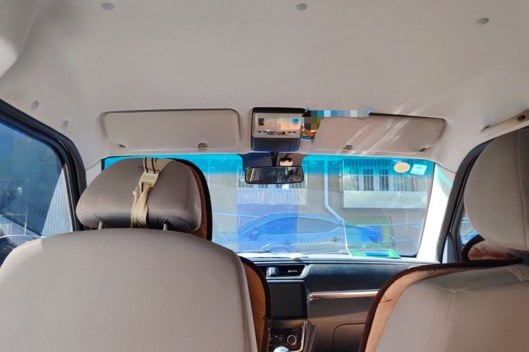 Used Jinbei Hiace X30 2019 1.5L Van Standard Model China VI SWC15M Headliner