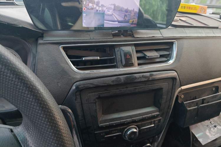 Used Jinbei Hiace X30 2019 1.5L Van Standard Model China VI SWC15M Audio And AC Panel