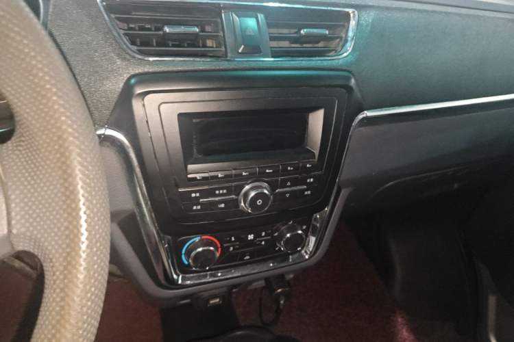 Used Jinbei Hiace X30 2019 1.5L Van Standard Model China VI SWC15M Audio And AC Panel