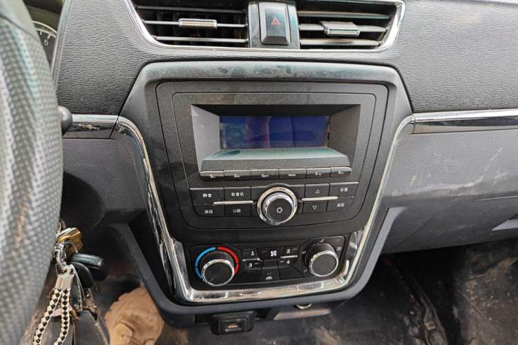 Used Jinbei Hiace X30 2019 1.5L Standard Version China VI SWC15M Audio And AC Panel