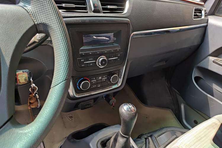 Used Jinbei Hiace X30 2019 1.5L Standard Version China VI SWC15M Audio And AC Panel